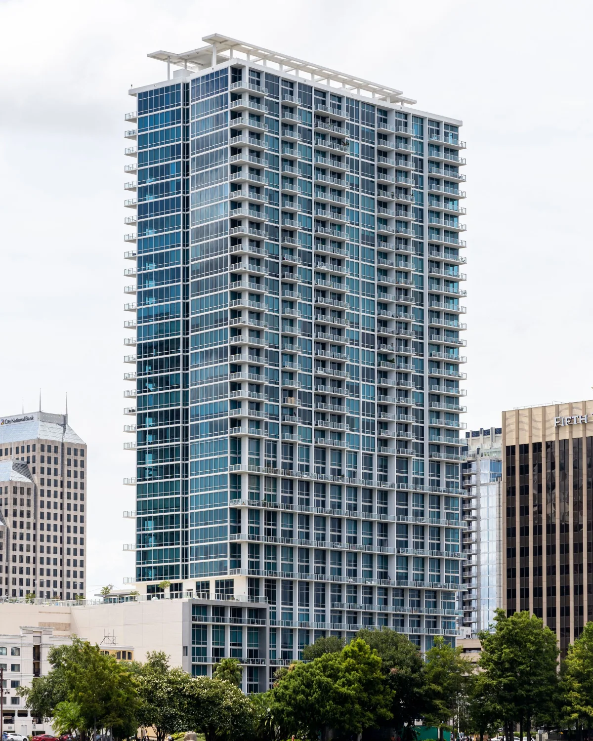 Modern property building for evaluating a real estate investment opportunity